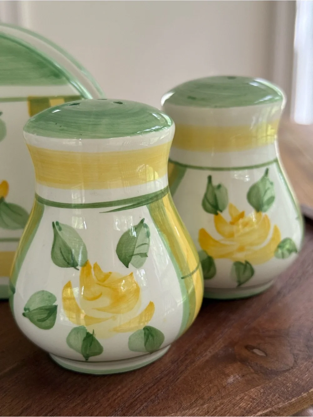 Royal Norfolk Yellow Rose Green Ceramic Napkin Holder, Salt Pepper Shakers